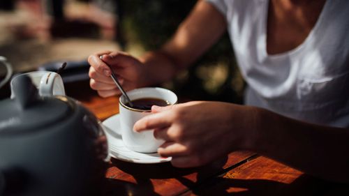 Sippin’ Secrets: Why Everyone’s Obsessed With Ceylon Tea From Sri Lanka